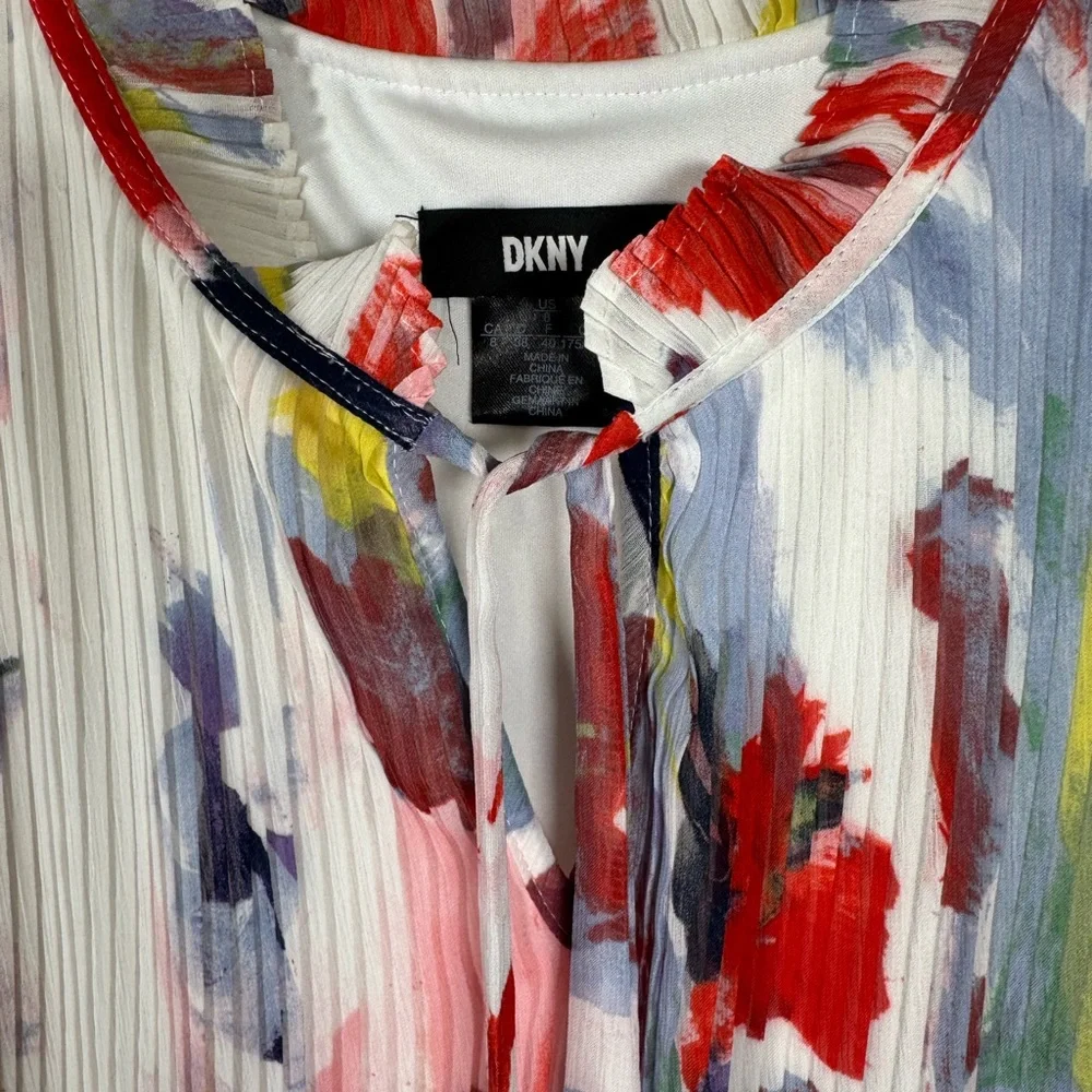 Floral Pleated Sleeveless Midi Dress - White with Red & Pink Floral - Picture 3 of 6